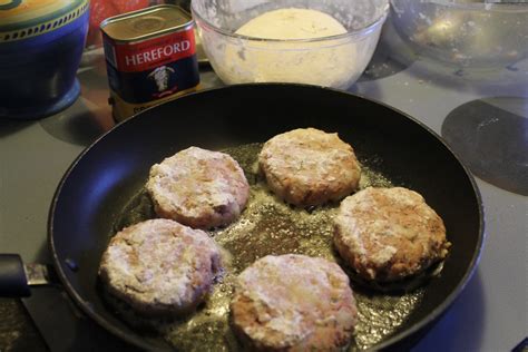 Corned Beef Cakes Bonitas Kitchen