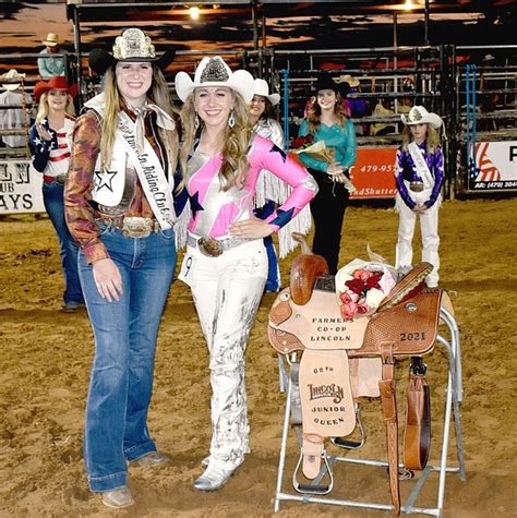 Thomas Wins Lincoln Riding Club Junior Queen Title Northwest Arkansas