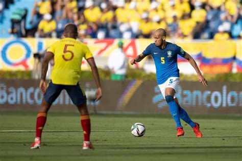 Fabinho Comemora Sequ Ncia Na Sele O Brasileira E V Evolu O Individual