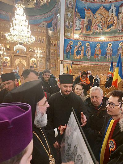 Video Foto Slujba Sfintei Liturghii Urmat De Te Deum La Foc Ani