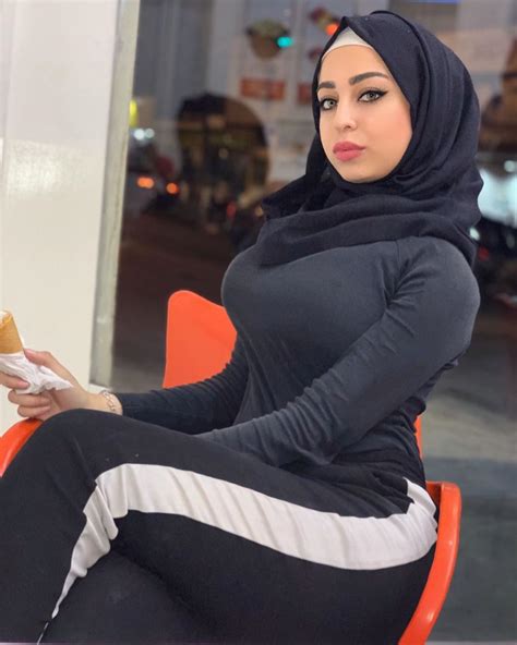 Araba Sexy Con L Hijab Telegraph