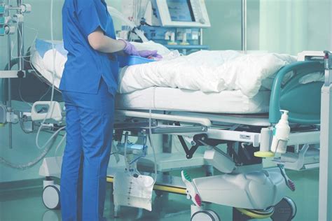 How Much Do Critical Care Nurse (ICU Nurse) Make? | Shiftmed Blog