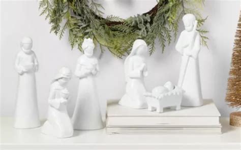 20 Gorgeous And Modern Nativity Sets The How To Mom