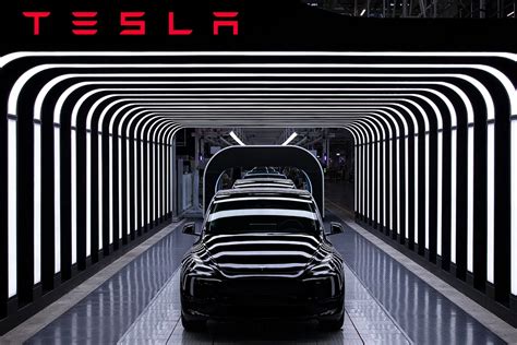 Tesla Acelera En La Sostenibilidad De La Cadena Pero Ford Y Mercedes Van Delante Economía