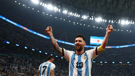 Messis World Cup Dream Alive As Alvarez Helps Argentina Cruise Past Croatia Into Final