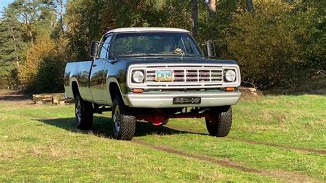 1976 Dodge W200 Pick-Up 4x4 - YouTube