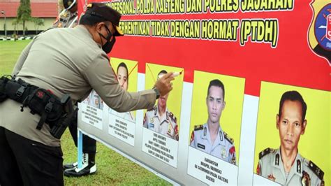 Pecat 5 Anggota Kapolda Tidak Ada Toleransi Bagi Pelaku Narkoba