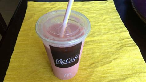 Mcdonalds Strawberry Banana Smoothie Calories Is It Healthy Thefoodxp