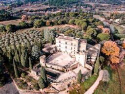 Quels Sont Les Lieux Incontournables Visiter Collonges La Rouge