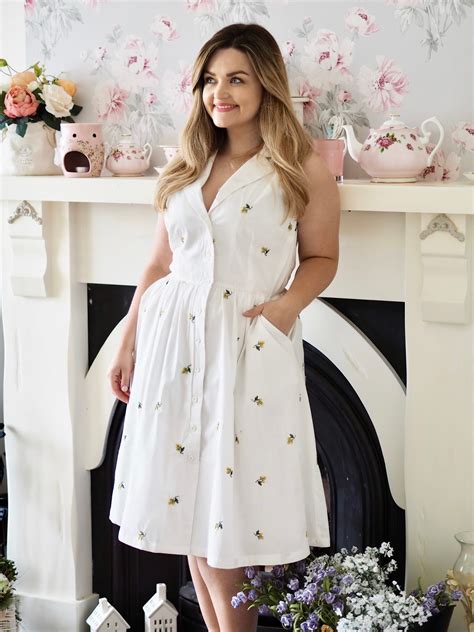 Sunny Sundresses - Dainty Dress Diaries