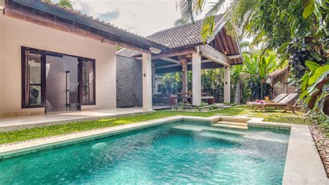 Villa Can Barca Bedrooms Sleeps Pool Petitenget Seminyak Bali