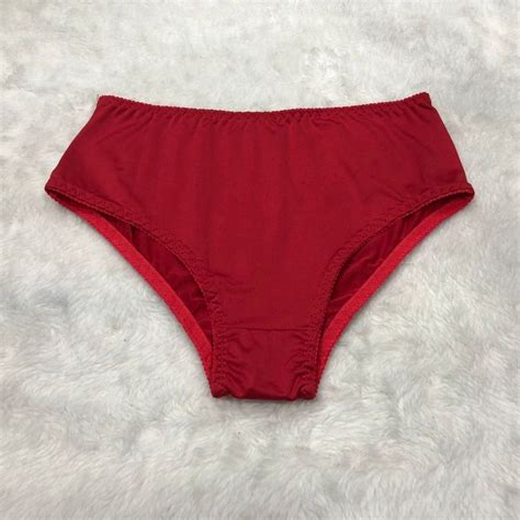 Calcinha Microfibra Modelo Senhora Yully Lingerie