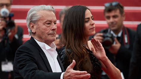 Alain Delon Sa Fille Anouchka Partage Un Moment Dintimit De L