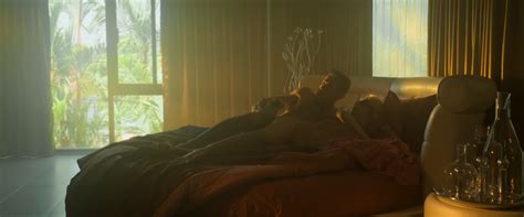 Nude Video Celebs Flore Bonaventura Nude Paradise Beach