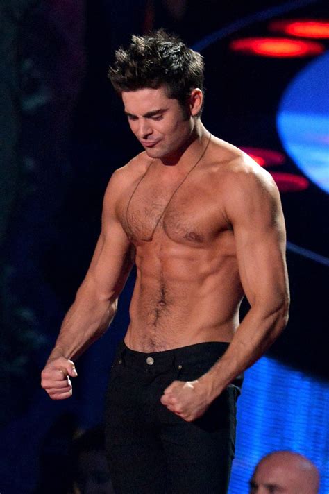 Flashback To Zac Efron S Glorious Shirtless Moment At The Mtv Movie