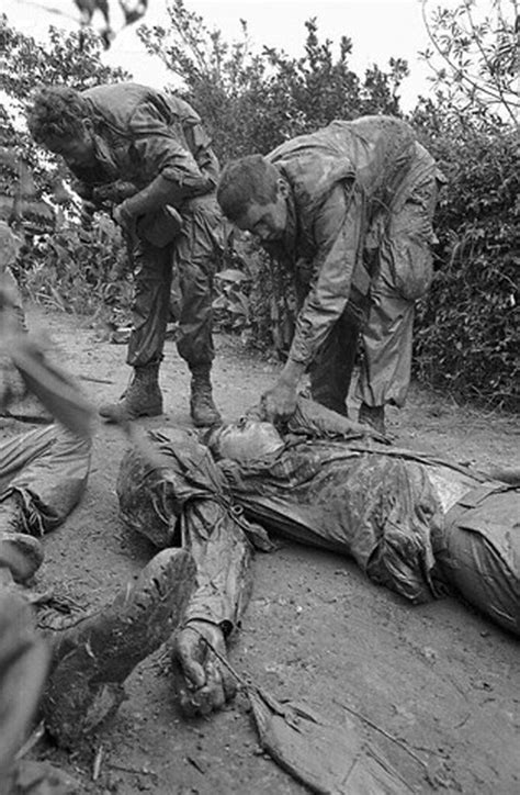 U1584195 7 01 Feb 1968 Hue South Vietnam U S Marin Flickr