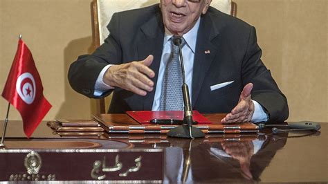 Muere El Presidente De T Nez Beji Caid Essebsi