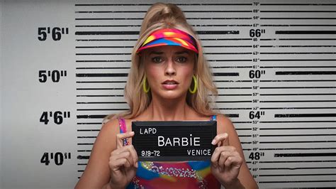 Барби Греты Гервиг и Barbie капиталистической индустрии