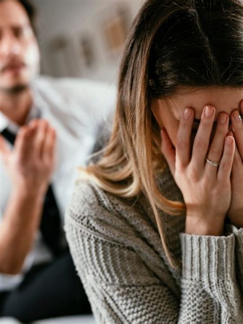 8 Signs Of A Scorned Wife - Olubunmi Mabel