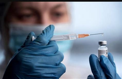 Vaccini Covid Al Via La Quarta Dose Per Over Over Fragili E