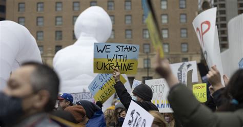 Russians Protest Putins War In Ukraine On Polish Streets