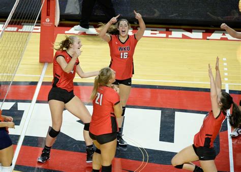 Rv Western Kentucky Sweeps Rice For 22nd Straight Victory