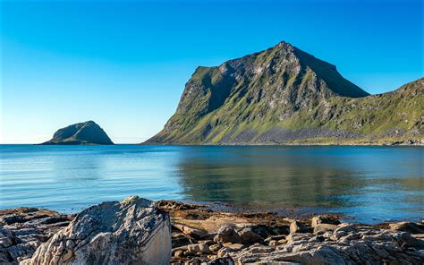 Lofoten Islands, Vestvågøy, view to Veggen by Enrico Farina / 500px