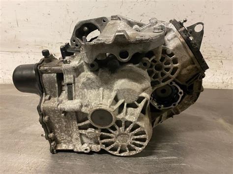 Gearbox Volkswagen Golf VI 1 4 TSI 122 16V 0AM300048L CAX LKM