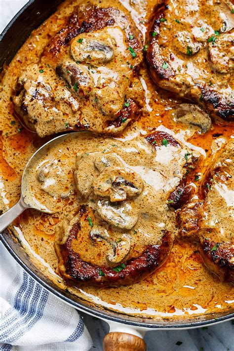 Garlic Pork Chops Recipe In Creamy Sauce How To Cook Pork Chops — Eatwell101