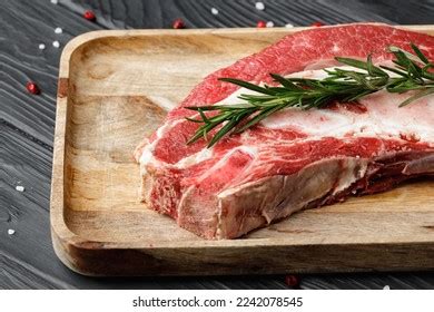 6 811 Raw Beef Brisket Images Stock Photos Vectors Shutterstock