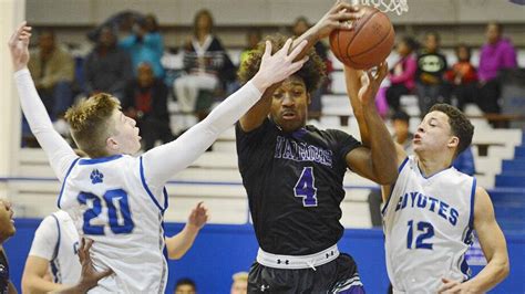 Fresno High boys basketball at Madera | Fresno Bee