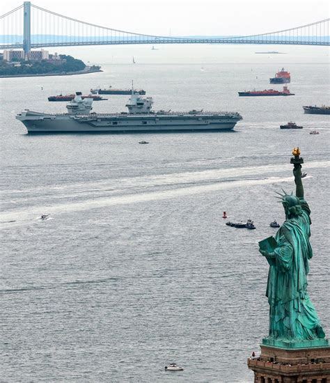 Navy Lookout On Twitter Second HMSQNLZ Vist To NYC As Spectacular