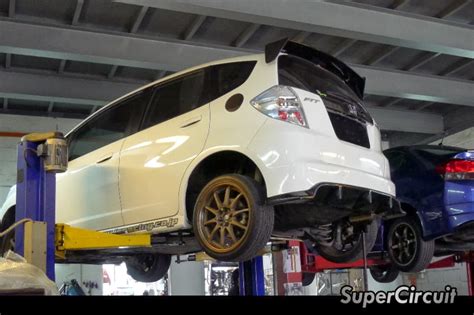 Supercircuit Exhaust Pro Shop Honda Fit Hybrid Exhaust Customization