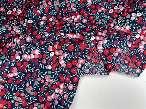 Bright Floral Washed 100 Cotton Poplin Reactive Print 8022 G K