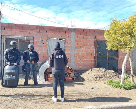 El Caletense Operativos Exitosos De La DDI En Caleta Olivia