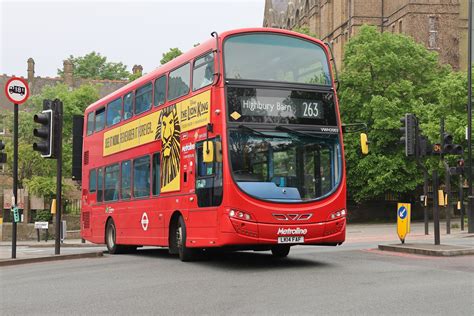 Metroline Vwh Lk Faf Archway David Beardmore Flickr