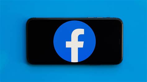 Facebook News debuts as social network battles misinformation - CNET