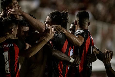 Vitória Tem 5 Jogadores Na Seleção Da 32ª Rodada Da Série B Arena