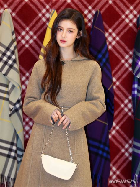 Danielle The Burberry Holiday Pop Up Store The Hyundai Seoul Pantip