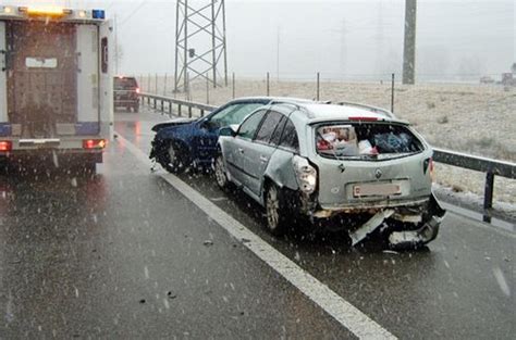 Verkehrsunfall Auf Der Autobahn A Bei Bilten Glarus Ch