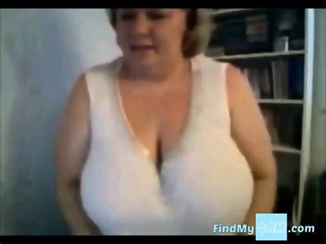 Mature Nancy Playing With Her Boobs On Webcam