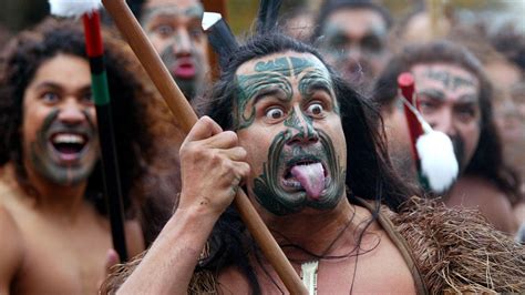 Haka Der Traditionelle Tanz Der Maori Planet Wissen Sendungen A Z