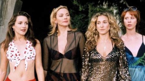5 looks incríveis de Sex and The City para se inspirar