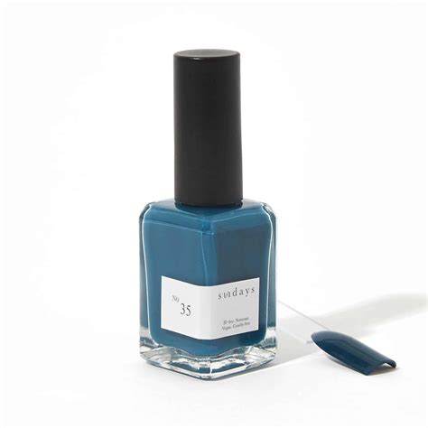 5 Fall 2021 Nail Trends Everyone Will Be Wearing