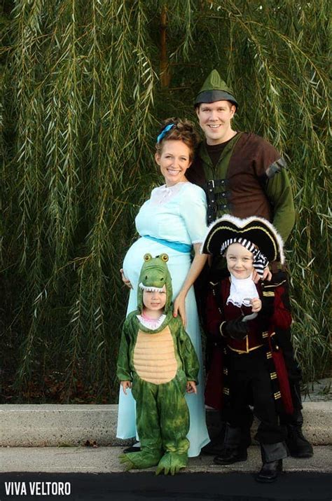 Family Peter Pan Costumes - Captain Hook Costume + Tick Tock Croc Costume Reviews