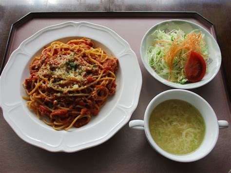 10月24日のランチ スパゲッティ ミートソース 大手門パルズへようこそ