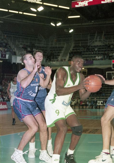 L actu dans le rétro 16 octobre 1996 l ASVEL battait le FC Barcelone