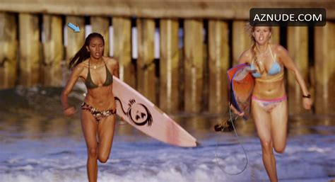 ELIZABETH MATHIS Nude AZNude