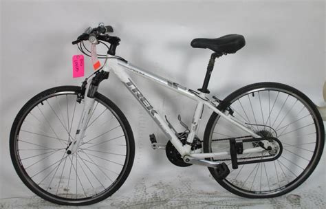 Trek Hybrid Bike | Property Room