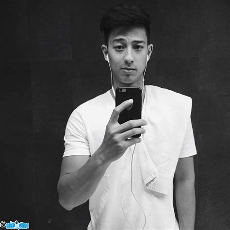 Hot boy Phạm Hồng Nam